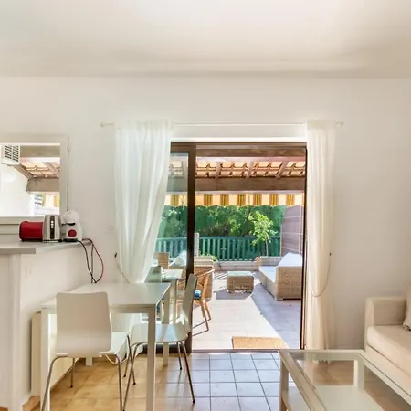 شقة Nice Apt For 4 With Terrace And Pool