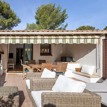 شقة Nice Apt For 4 With Terrace And Pool